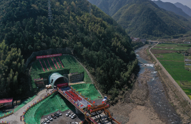織密立體網(wǎng)絡(luò) 強(qiáng)化發(fā)展支撐&mdash;&mdash;浙江加快交通建設(shè)助力高質(zhì)量發(fā)展