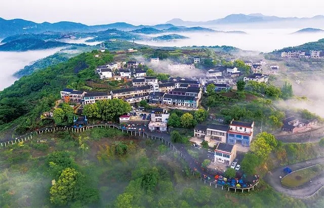 造就萬千美麗鄉(xiāng)村 造福萬千農民群眾 &ldquo;千萬工程&rdquo;推動浙江山鄉(xiāng)巨變