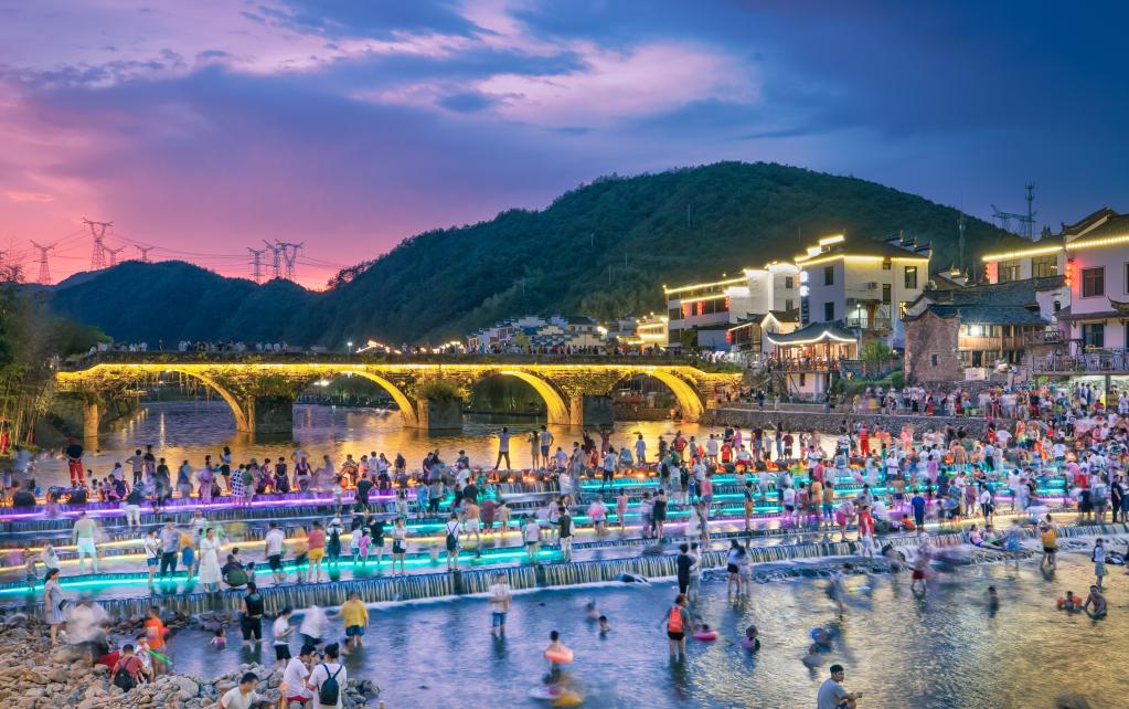 從&ldquo;環(huán)境差等生&rdquo;到網(wǎng)紅打卡地&mdash;&mdash;浙江浦江鄉(xiāng)村走訪見聞